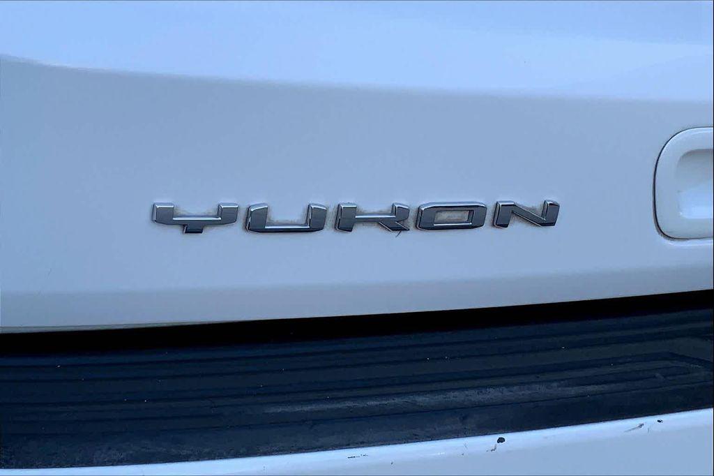 used 2021 GMC Yukon car, priced at $45,982