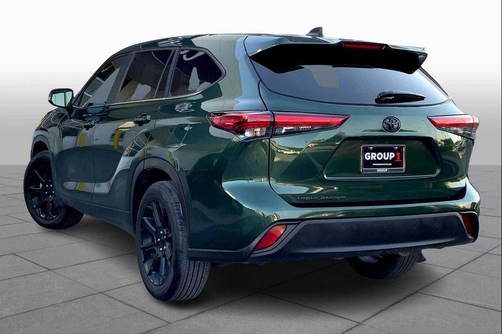 used 2023 Toyota Highlander car, priced at $34,982