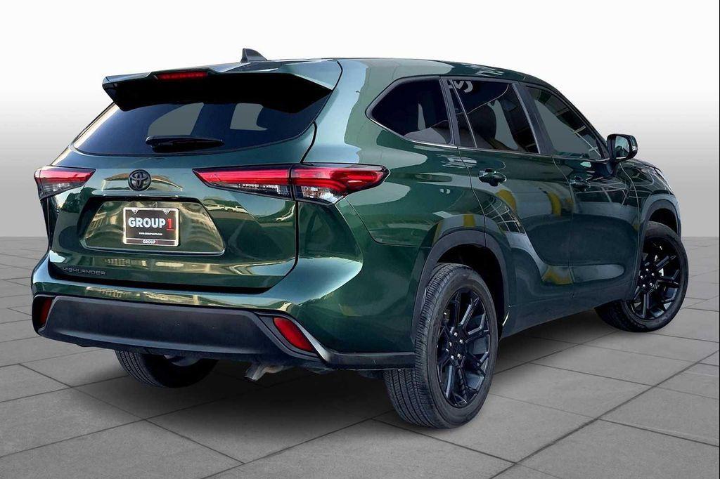 used 2023 Toyota Highlander car, priced at $34,982
