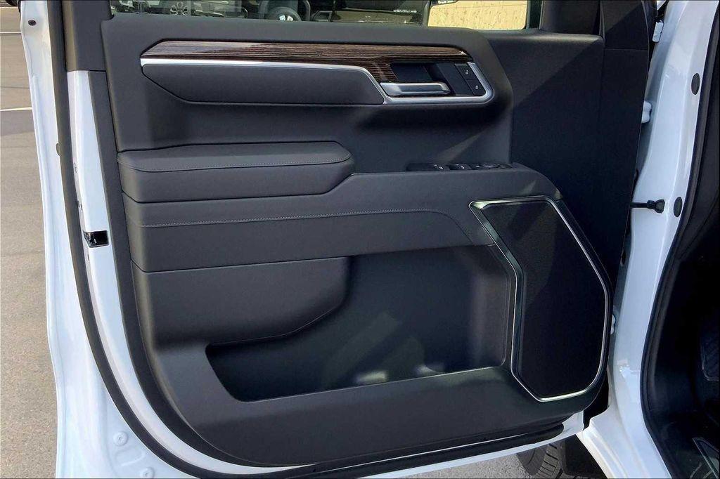 new 2025 GMC Sierra 1500 car, priced at $54,090