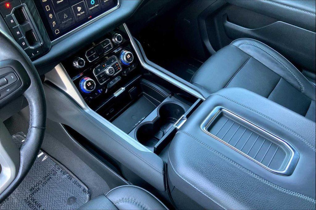 used 2022 GMC Yukon car, priced at $61,982