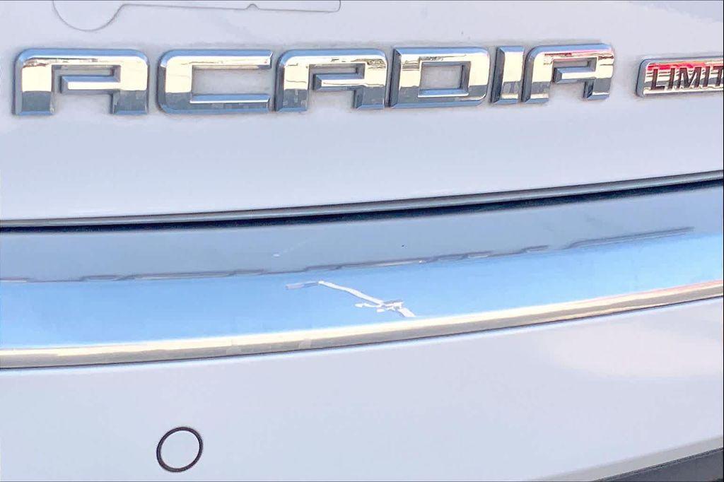 used 2017 GMC Acadia Limited car, priced at $17,982