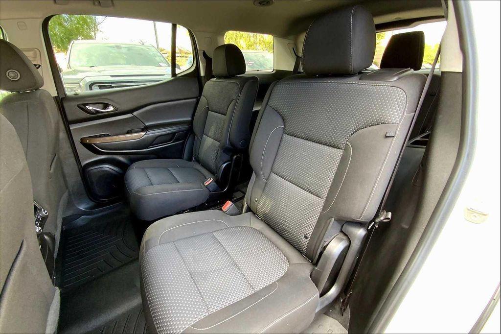 used 2022 GMC Acadia car, priced at $25,592