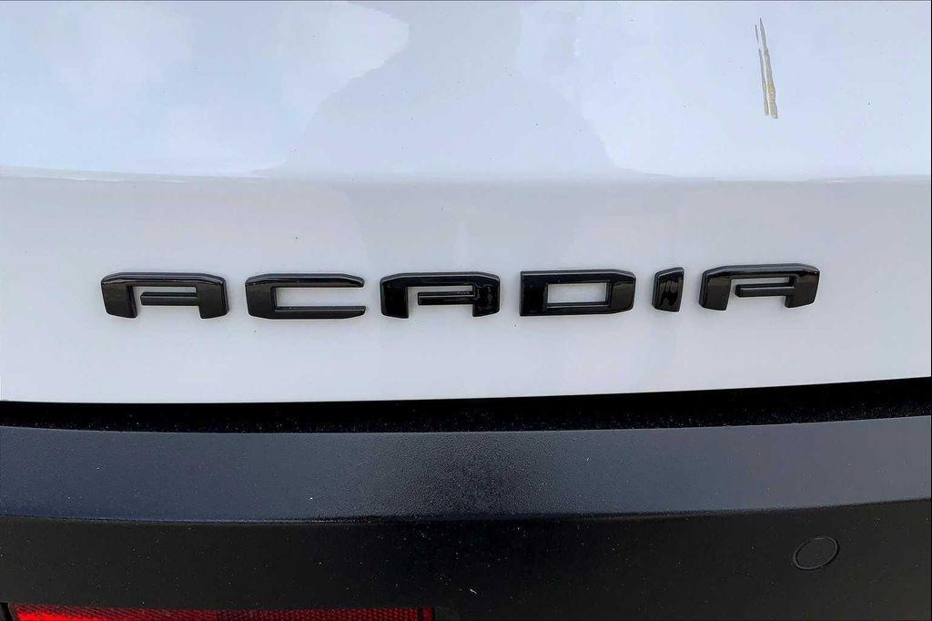 used 2022 GMC Acadia car, priced at $25,592