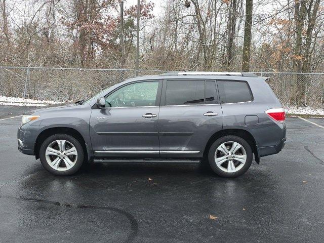 used 2013 Toyota Highlander car, priced at $15,900