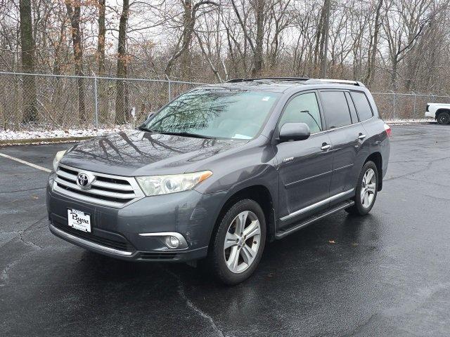 used 2013 Toyota Highlander car, priced at $15,900