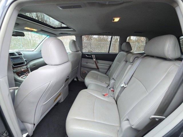 used 2013 Toyota Highlander car, priced at $15,900