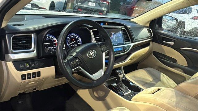 used 2015 Toyota Highlander car, priced at $20,500