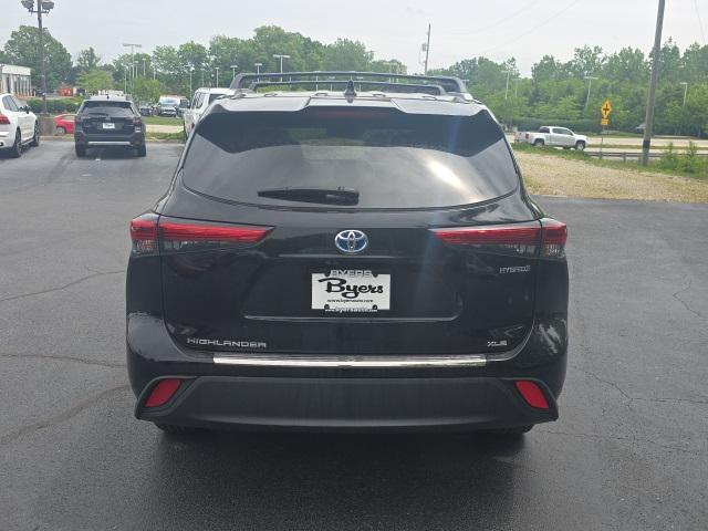 used 2023 Toyota Highlander Hybrid car, priced at $42,900