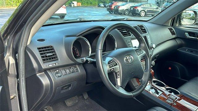 used 2011 Toyota Highlander car, priced at $11,500
