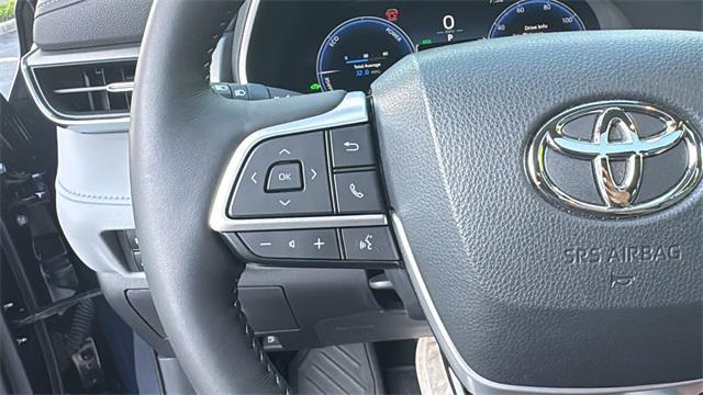 used 2023 Toyota Highlander Hybrid car, priced at $51,900