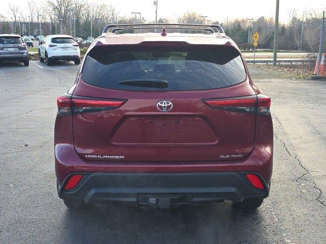 used 2022 Toyota Highlander car, priced at $33,500