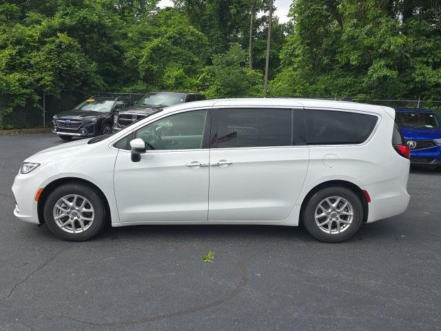 used 2023 Chrysler Pacifica car, priced at $21,900