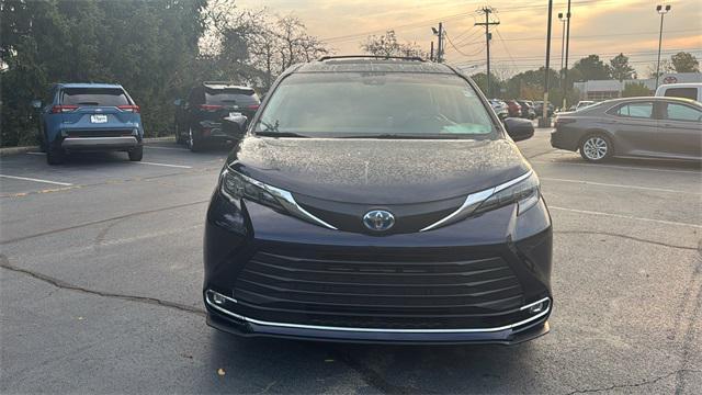 used 2024 Toyota Sienna car, priced at $42,991