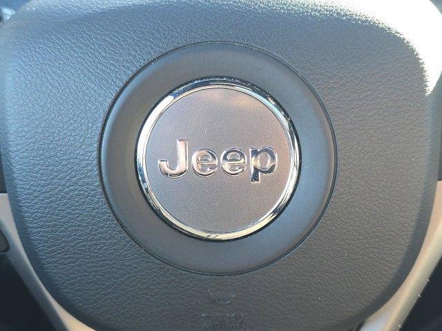 used 2021 Jeep Grand Cherokee car, priced at $25,500