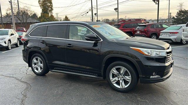 used 2015 Toyota Highlander car, priced at $19,900