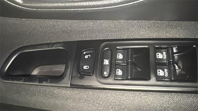 used 2020 Jeep Renegade car, priced at $16,900