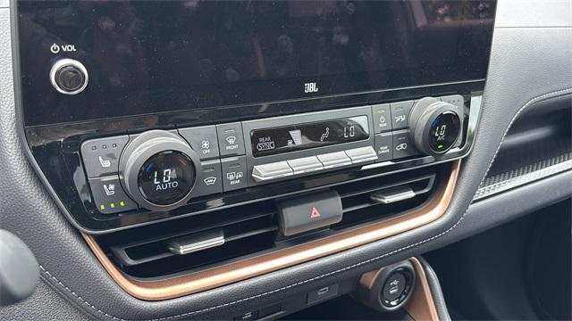 new 2025 Toyota Grand Highlander Hybrid car, priced at $60,648