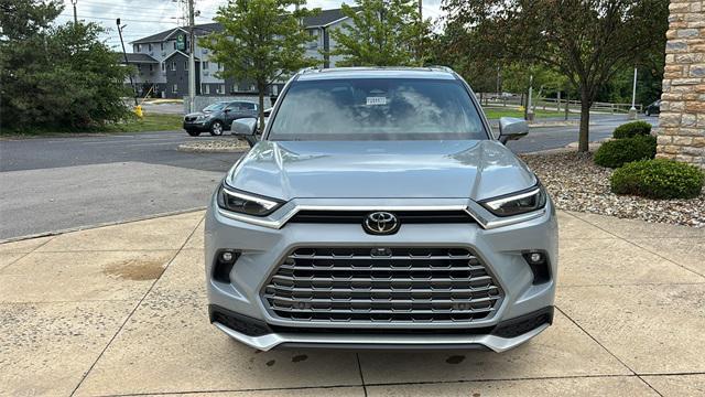 new 2025 Toyota Grand Highlander Hybrid car, priced at $60,648