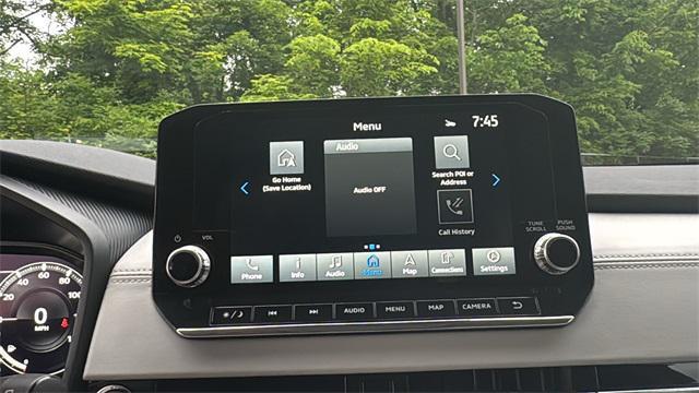 used 2024 Mitsubishi Outlander car, priced at $34,900