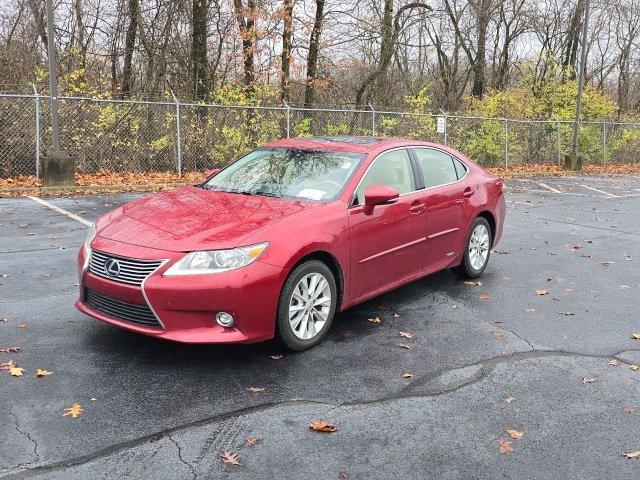 used 2015 Lexus ES 300h car, priced at $14,900