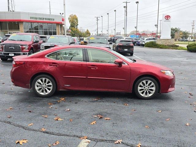 used 2015 Lexus ES 300h car, priced at $14,900