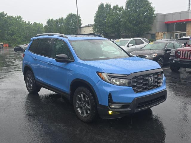 used 2025 Honda Passport car, priced at $42,500