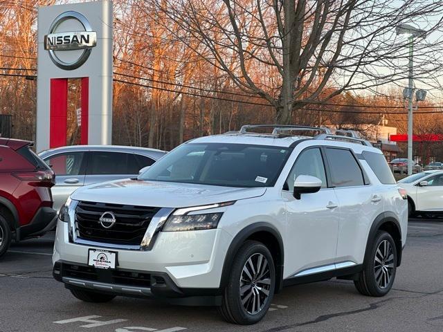 new 2025 Nissan Pathfinder car, priced at $51,720