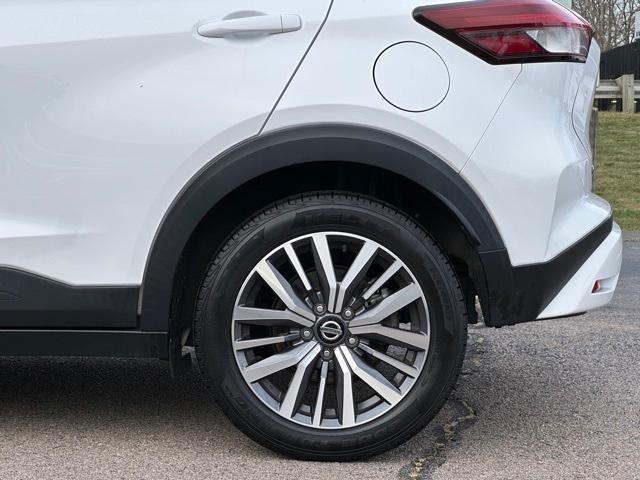 used 2021 Nissan Kicks car, priced at $15,700