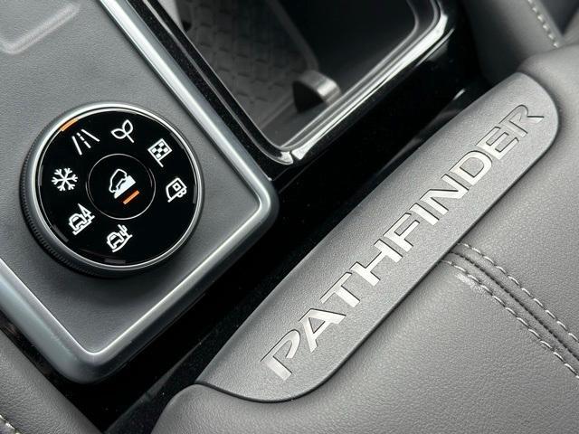 new 2025 Nissan Pathfinder car, priced at $40,999