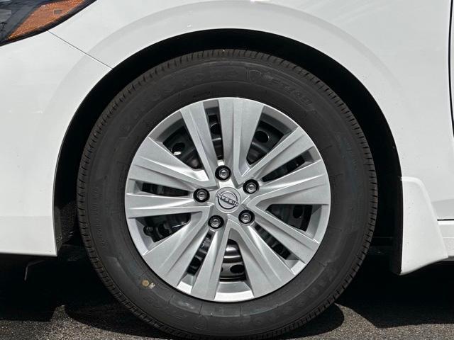 new 2025 Nissan Sentra car, priced at $22,335