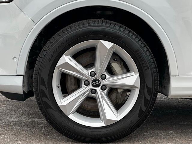 used 2024 Audi Q7 car, priced at $45,900