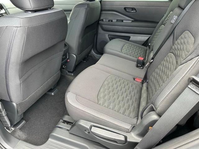 new 2025 Nissan Pathfinder car, priced at $38,775