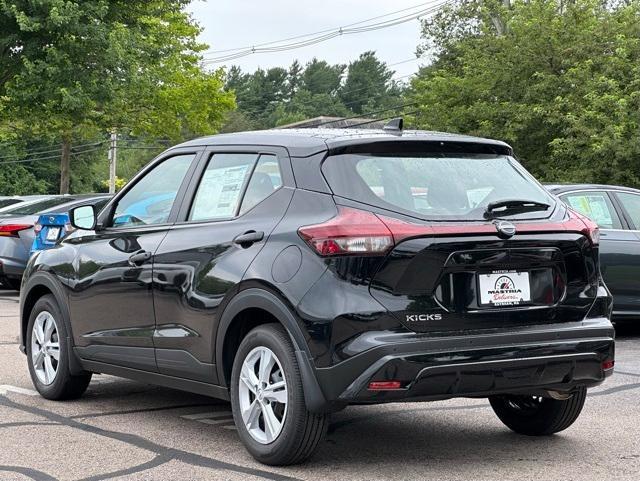 new 2025 Nissan Kicks Play car, priced at $23,760