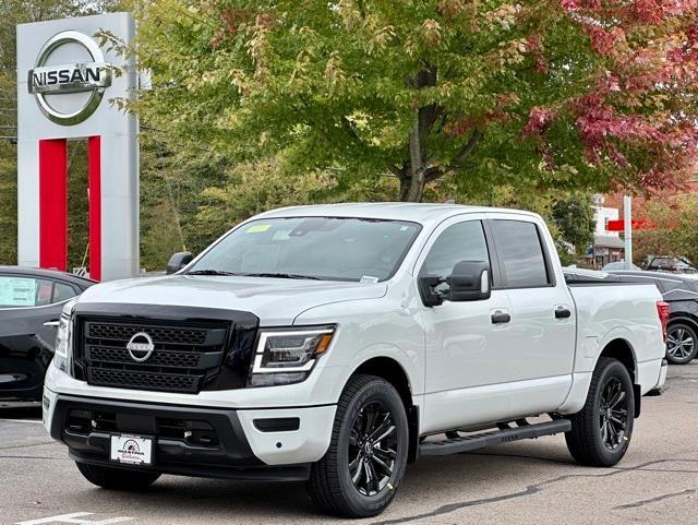 new 2024 Nissan Titan car, priced at $51,995