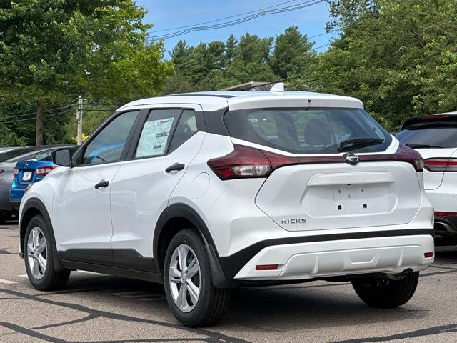 new 2025 Nissan Kicks Play car, priced at $22,350