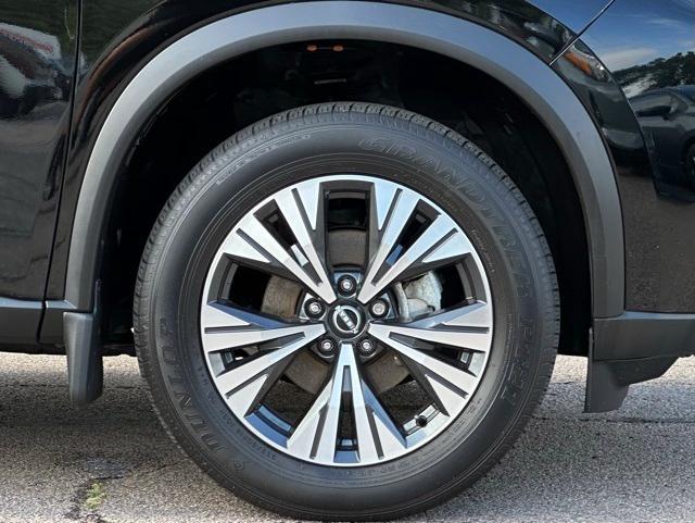 used 2022 Nissan Rogue car, priced at $25,760