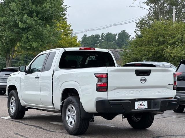 new 2024 Nissan Frontier car, priced at $33,778