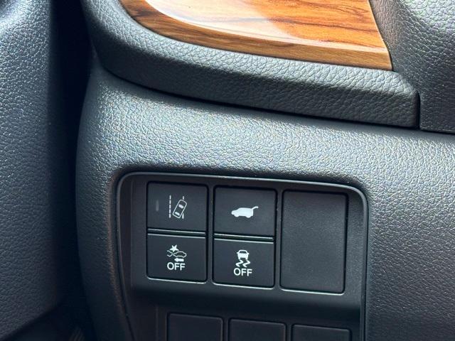 used 2018 Honda CR-V car, priced at $23,613