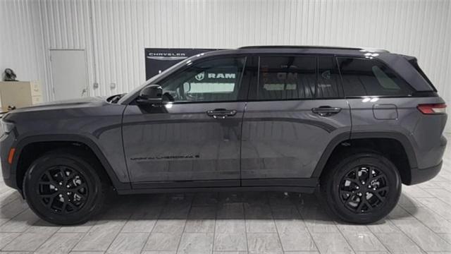 new 2025 Jeep Grand Cherokee car, priced at $38,358