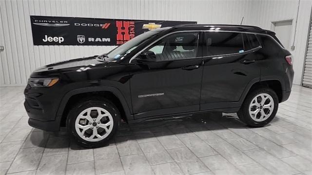 new 2025 Jeep Compass car, priced at $25,038