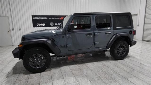 new 2025 Jeep Wrangler car, priced at $40,343