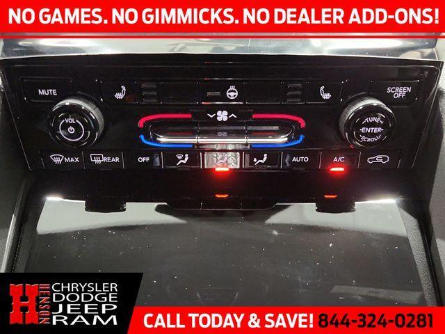 new 2025 Jeep Grand Cherokee car, priced at $45,662