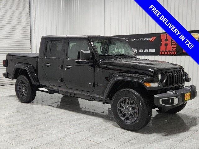 new 2024 Jeep Gladiator car, priced at $50,634