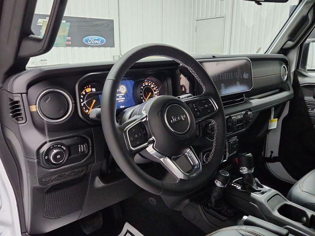 new 2025 Jeep Wrangler car, priced at $48,580