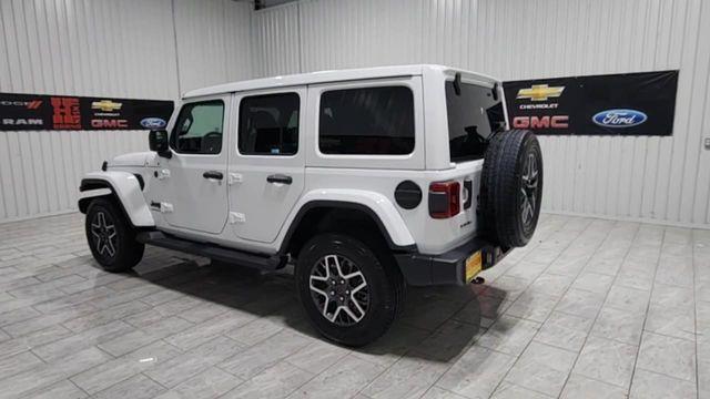 new 2025 Jeep Wrangler car, priced at $48,580