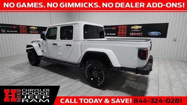 new 2025 Jeep Gladiator car, priced at $43,434