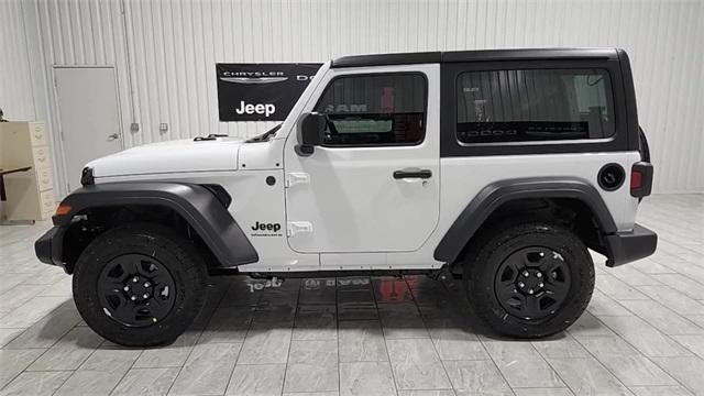 new 2025 Jeep Wrangler car, priced at $33,648