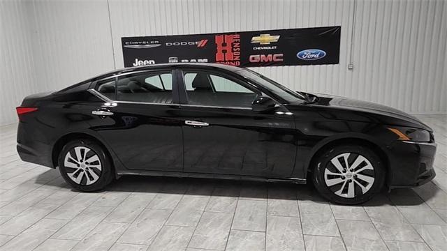 used 2023 Nissan Altima car, priced at $17,997