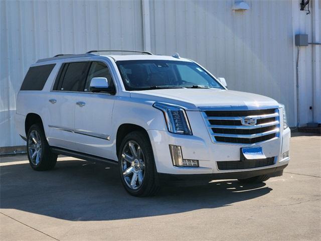 used 2016 Cadillac Escalade ESV car, priced at $25,499